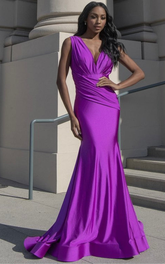 Women's Gorgeous Bandage Maxi Dress in Magenta