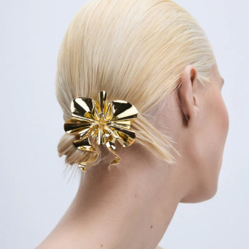 Thatyana Brooch Golden